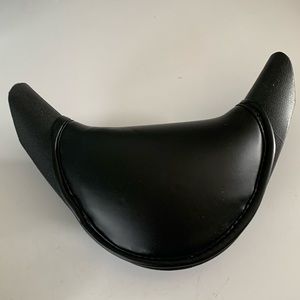 Shampoo bowl headrest. Excellent condition